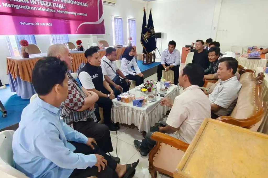 Dugaan Honor Dipotong, Sosialisasi Kemenkum Bengkulu di Seluma Nyaris Ricuh Dugaan Honor Dipotong, Sosialisasi Kemenkum Bengkulu di Seluma Nyaris Ricuh
