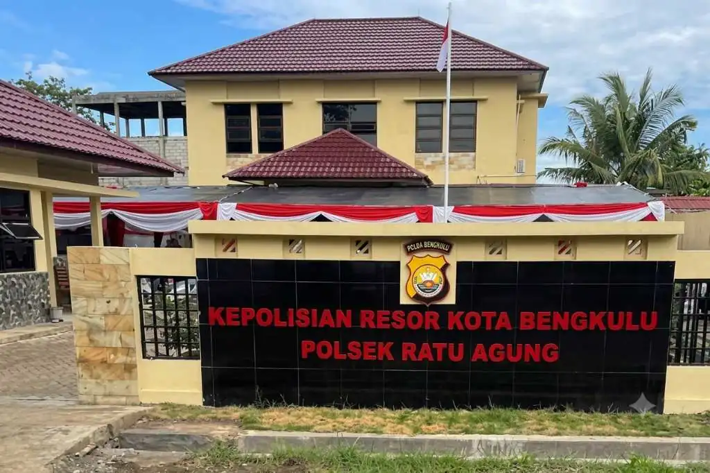 Macan Ratu Polsek Ratu Agung Tangkap Penadah BRILink dan Pembobol Kotak Amal Macan Ratu Polsek Ratu Agung Tangkap Penadah BRILink dan Pembobol Kotak Amal