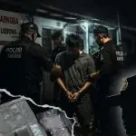 Penjual Gorengan Ditangkap Bersama Sabu dan Ribuan Pil, Nama Oknum APH Disebut Saat Interogasi Penjual Gorengan Ditangkap Bersama Sabu dan Ribuan Pil, Nama Oknum APH Disebut Saat Interogasi
