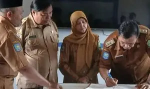 Hery Setiawan Resmi Jabat Kadis Kominfo-SP Lebong, Tharmizi Serahkan Tugas