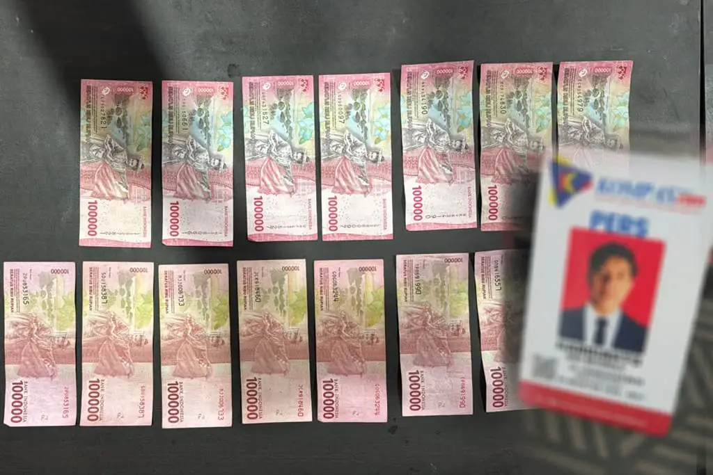 Ngaku Wartawan Ancam Sebar Berita Negatif, Oknum Ber ID Card Media Kena OTT