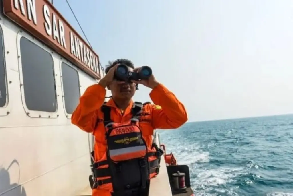 Pencarian 8 Jurnalis dan Kru Kapal di Anak Krakatau Meluas Hingga Pesisir Bengkulu dan Pulau Enggano Pencarian 8 Jurnalis dan Kru Kapal di Anak Krakatau Meluas Hingga Pesisir Bengkulu dan Pulau Enggano