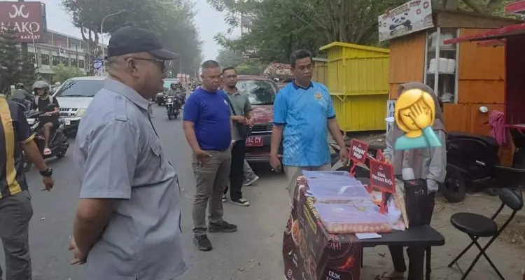 Penertiban PKL Pantai Panjang Ungkap Dugaan Pungli Oknum Hingga Rp250 Ribu Per Bulan
