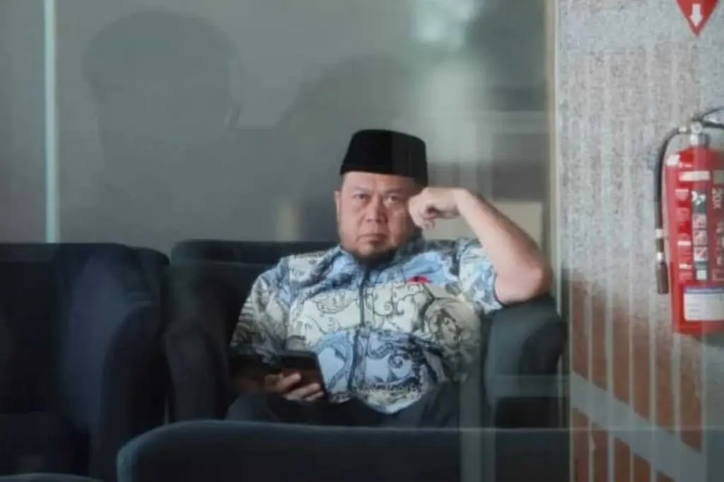 Sempat Tak Hadir, Ketua DPRD Kota Bengkulu Herimanto Akhirnya Datang ke KPK Sempat Tak Hadir, Ketua DPRD Kota Bengkulu Herimanto Akhirnya Datang ke KPK