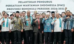 Akhmad Munir Resmi Lantik Pengurus PWI Bengkulu Periode 2026–2031 Akhmad Munir Resmi Lantik Pengurus PWI Bengkulu Periode 2026–2031