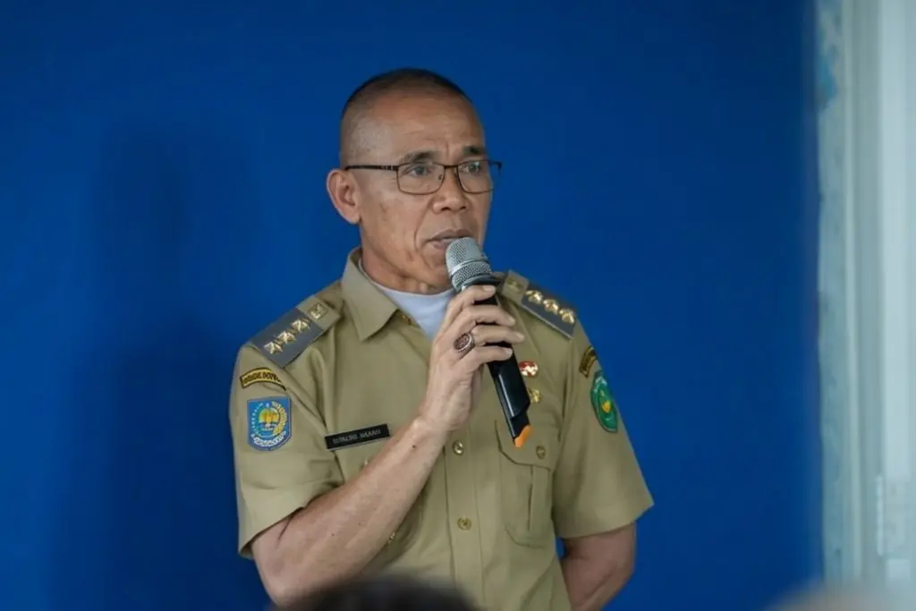 Dibantah Warga, Dikonfirmasi Klaim Polemik Bansos Kelurahan Semarang Selesai Camat Membisu
