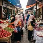 Harga Cabai Meroket, Komoditas Unggas dan Bawang Turun