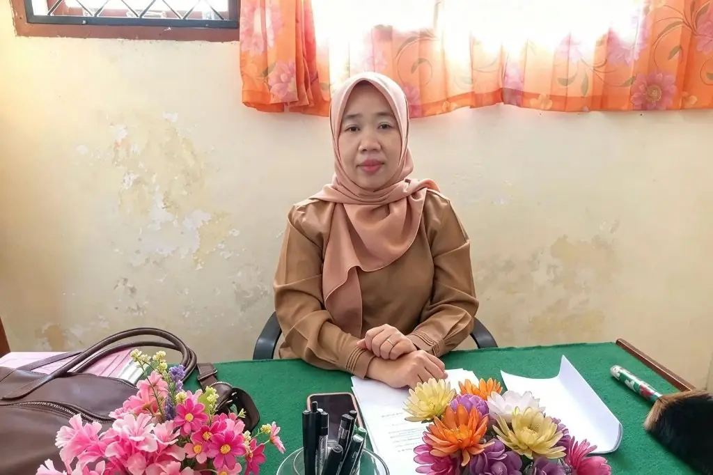 Kepala Sekolah SMPN 19 Lebong Apresiasi Pemkab atas Dukungan Rehabilitasi Sekolah Kepala Sekolah SMPN 19 Lebong Apresiasi Pemkab atas Dukungan Rehabilitasi Sekolah