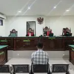 Terdakwa Minyakita Oplosan Divonis Lepas karena 'Cuma Karyawan' Terdakwa Minyakita Oplosan Divonis Lepas karena 'Cuma Karyawan'